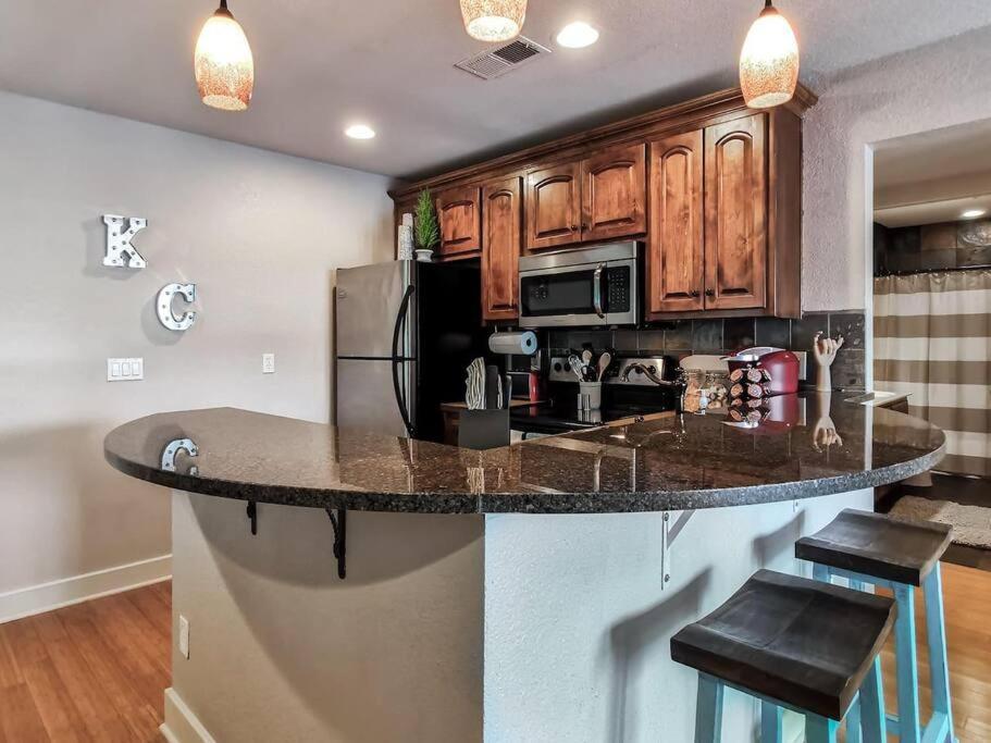 Вилла Amazing Locale 2Kingbr 1Bth Канзас-Сити Экстерьер фото