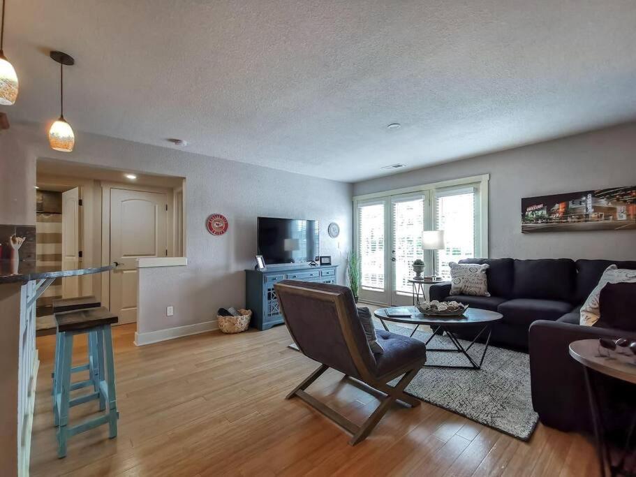 Вилла Amazing Locale 2Kingbr 1Bth Канзас-Сити Экстерьер фото