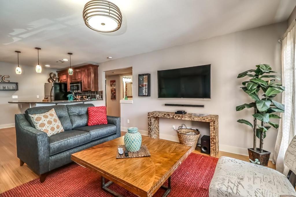 Вилла Amazing Locale 2Kingbr 1Bth Канзас-Сити Экстерьер фото