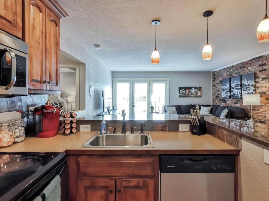 Вилла Amazing Locale 2Kingbr 1Bth Канзас-Сити Экстерьер фото